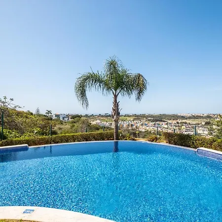 #080 Marina View Flat With Pool By Holidays *