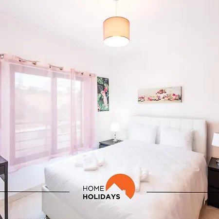 #080 Marina View Flat With Pool By Holidays *